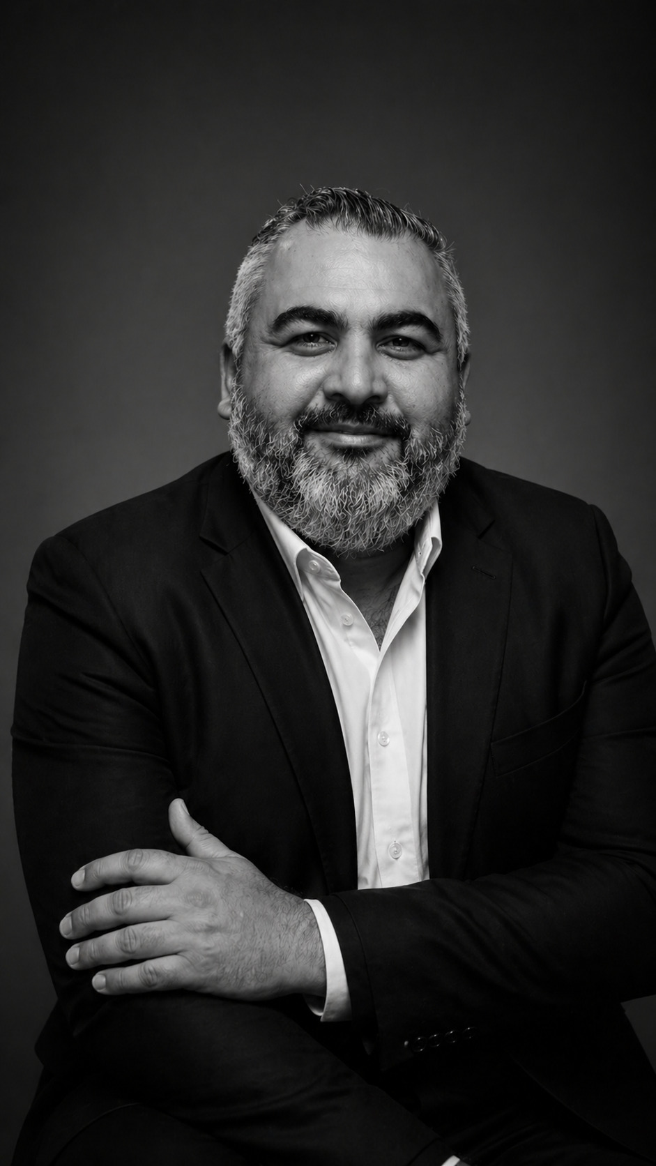 César Bustos — Perfil Profesional